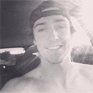 Meet your Posher, Logan